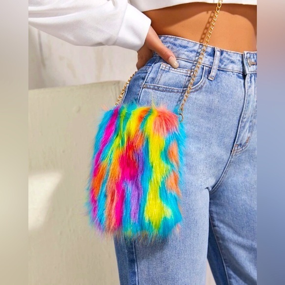 💋 NWT Rainbow 🌈 fur gold chain crossbody purse 👛 bag - Picture 1 of 7